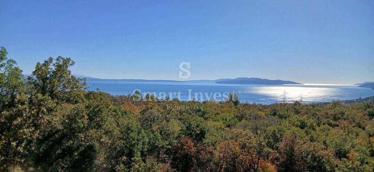 OPATIJA - MATULJI, gradbeno zemljišče velikosti 642 m2 s pogledom na morje