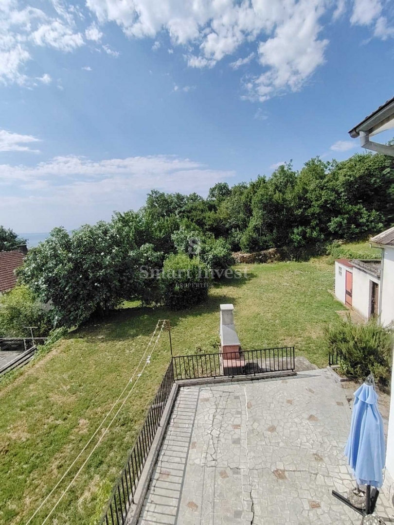 LOVRAN, gradbeno zemljišče velikosti 2437 m2