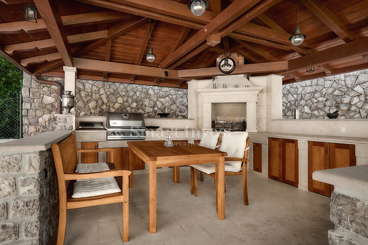 IČIĆI, ekskluzivna vila z bazenom in panoramskim pogledom na morje