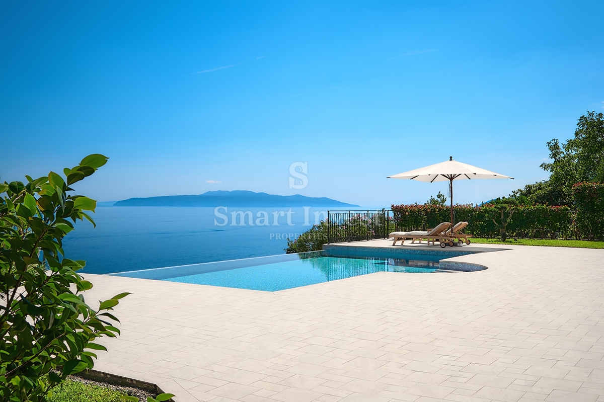 OPATIJSKA RIVIERA, ekskluzivna vila z bazenom in panoramskim pogledom na morje