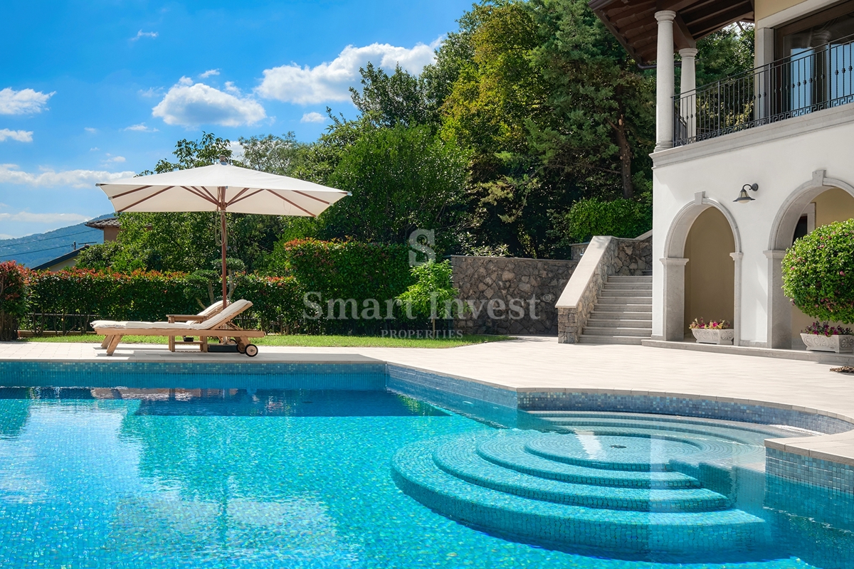 IČIĆI, ekskluzivna vila z bazenom in panoramskim pogledom na morje