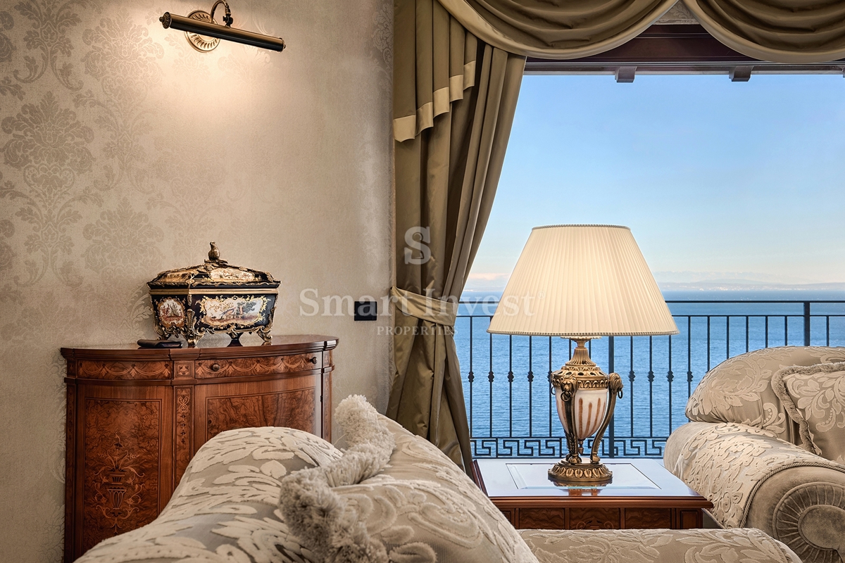 IČIĆI, ekskluzivna vila z bazenom in panoramskim pogledom na morje