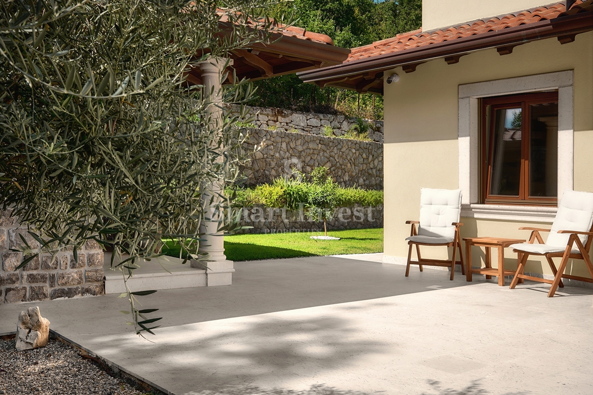 IČIĆI, ekskluzivna vila z bazenom in panoramskim pogledom na morje