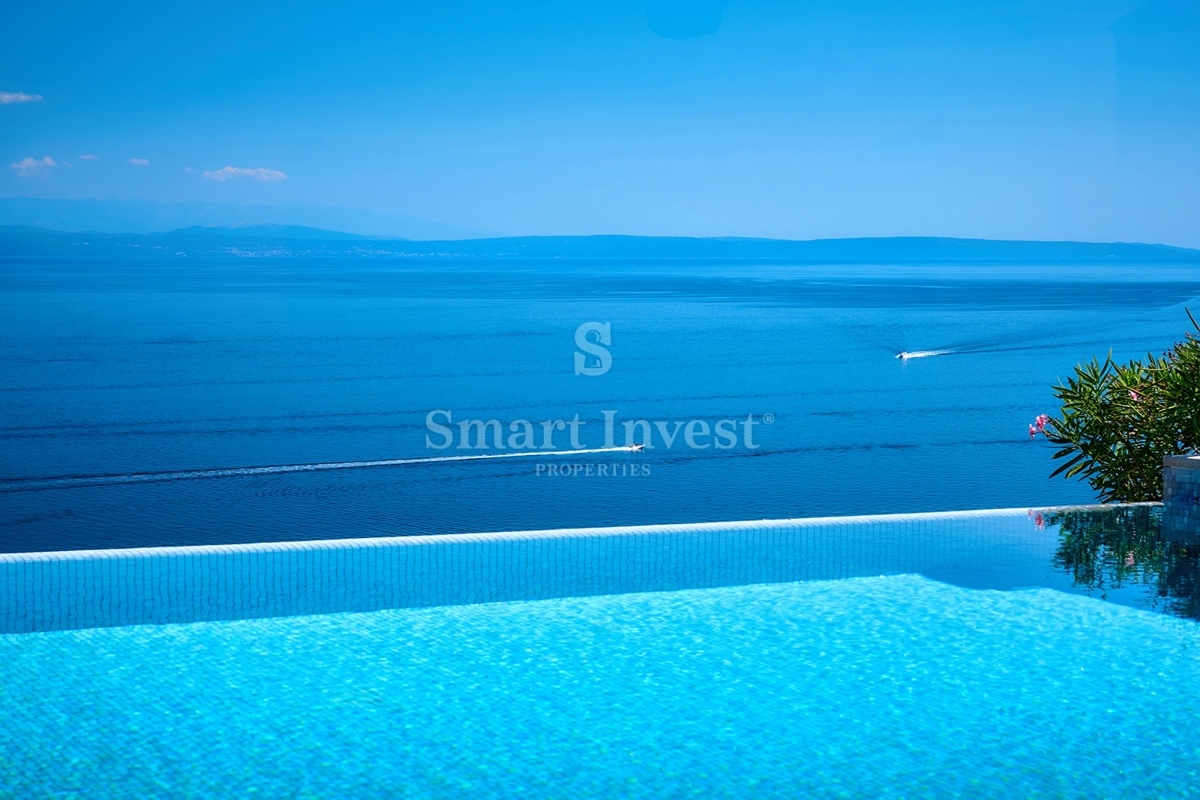 IČIĆI, ekskluzivna vila z bazenom in panoramskim pogledom na morje