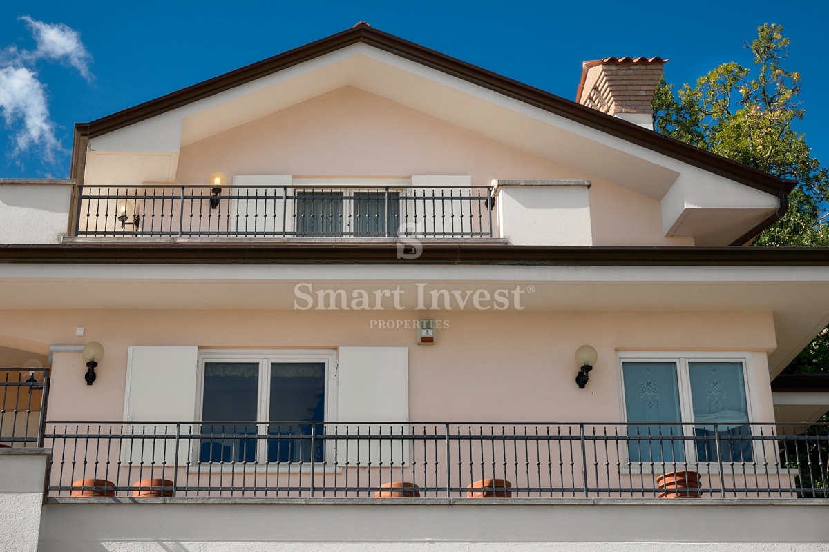 IČIĆI, čudovita hiša na odlični lokaciji, IZKLJUČNO V NAŠI AGENCIJI!