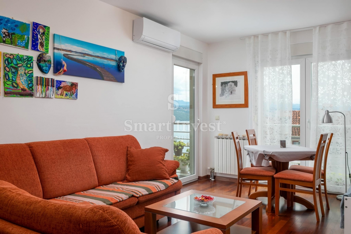 OPATIJA, čudovito stanovanje s pogledom na morje in parkiriščem, blizu morja