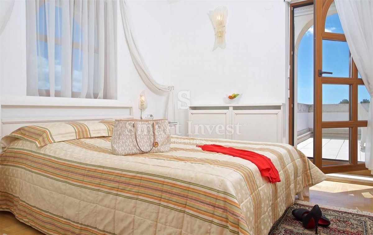 ISTRA - PULA, luksuzna 5-zvezdična vila/hotel v bližini morja!