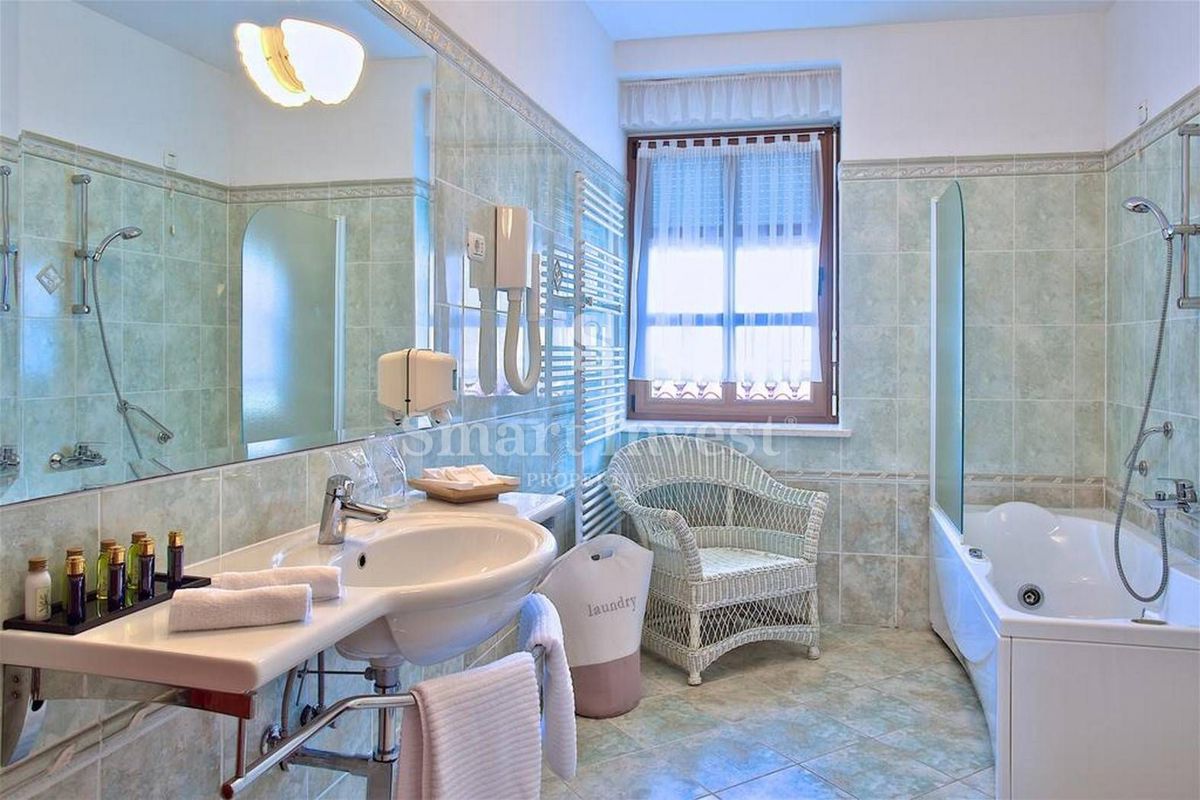 ISTRA - PULA, luksuzna 5-zvezdična vila/hotel v bližini morja!