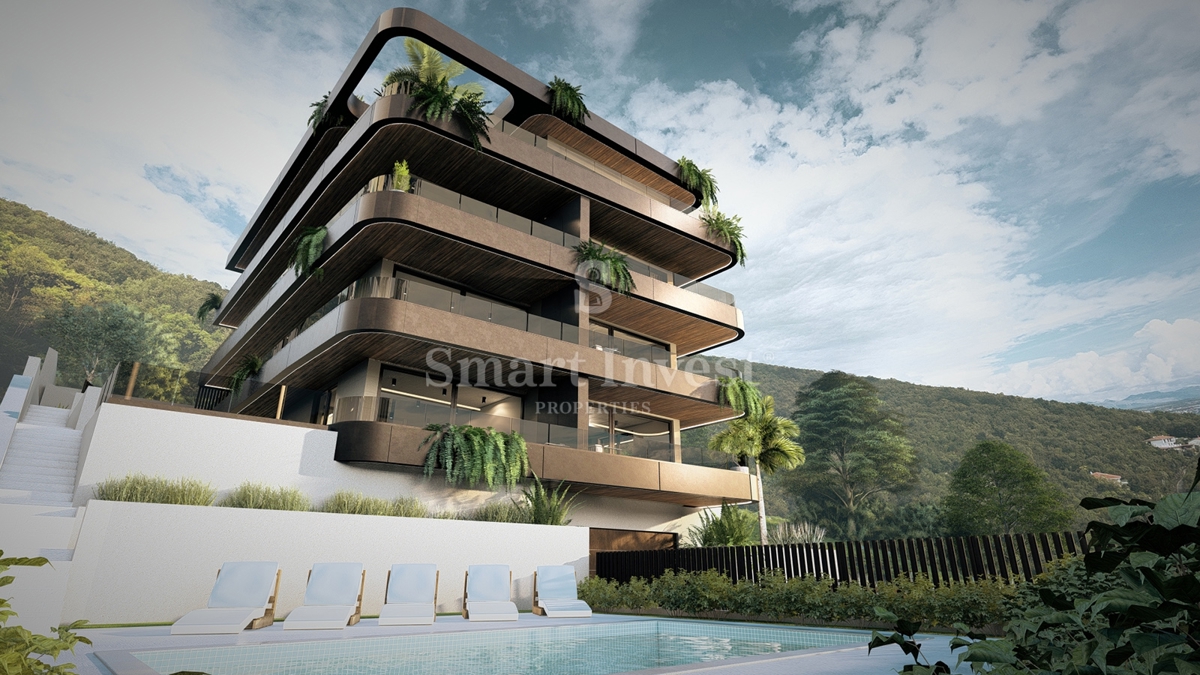 IČIĆI, penthouse s strešno teraso in zasebnim bazenom