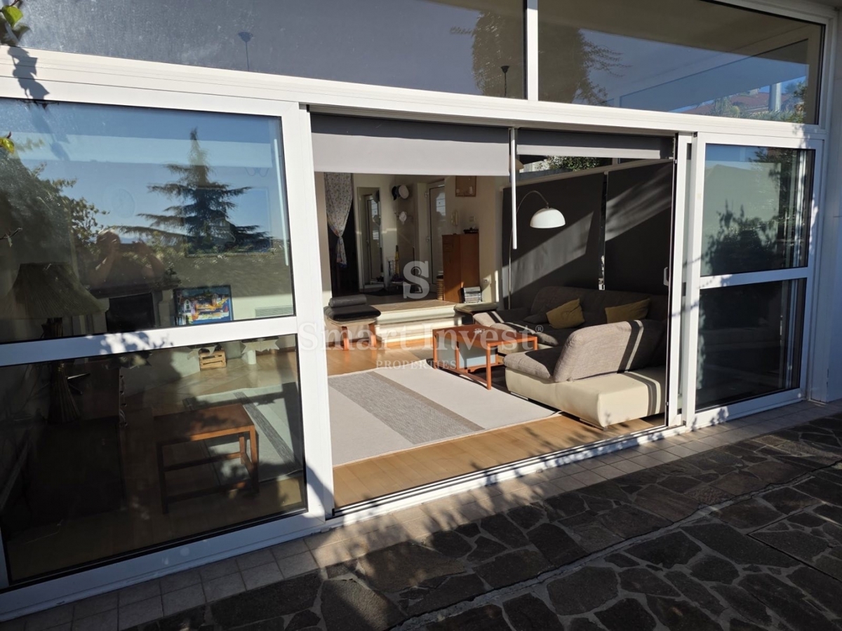 OPATIJA, 4-sobno stanovanje s parkirnim mestom v bližini centra