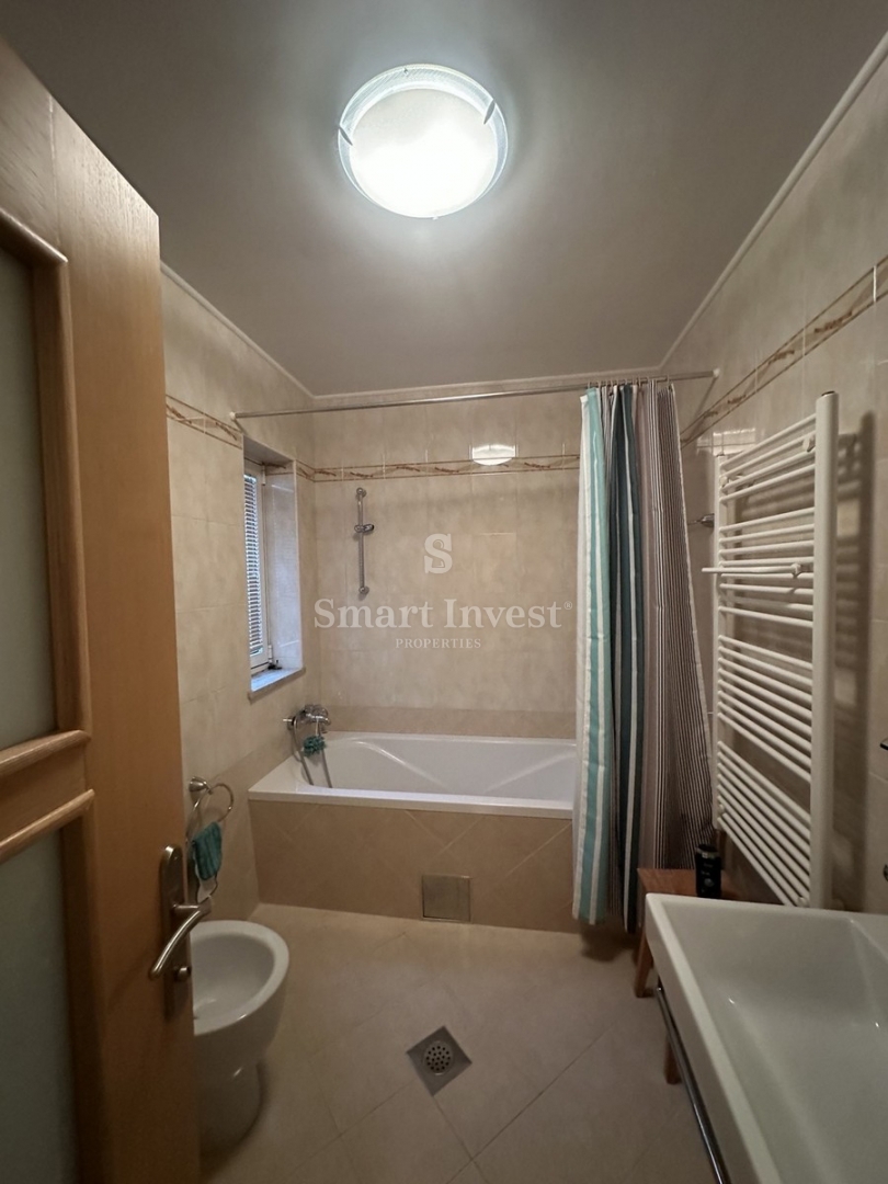 OPATIJA, 4-sobno stanovanje s parkirnim mestom v bližini centra