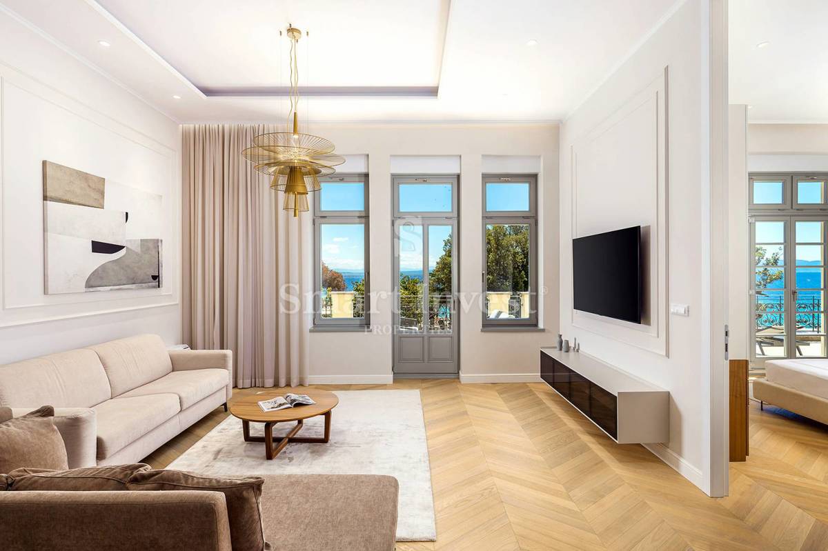 OPATIJA – CENTER, Luksuzno stanovanje ob morju s teraso in pogledom na morje