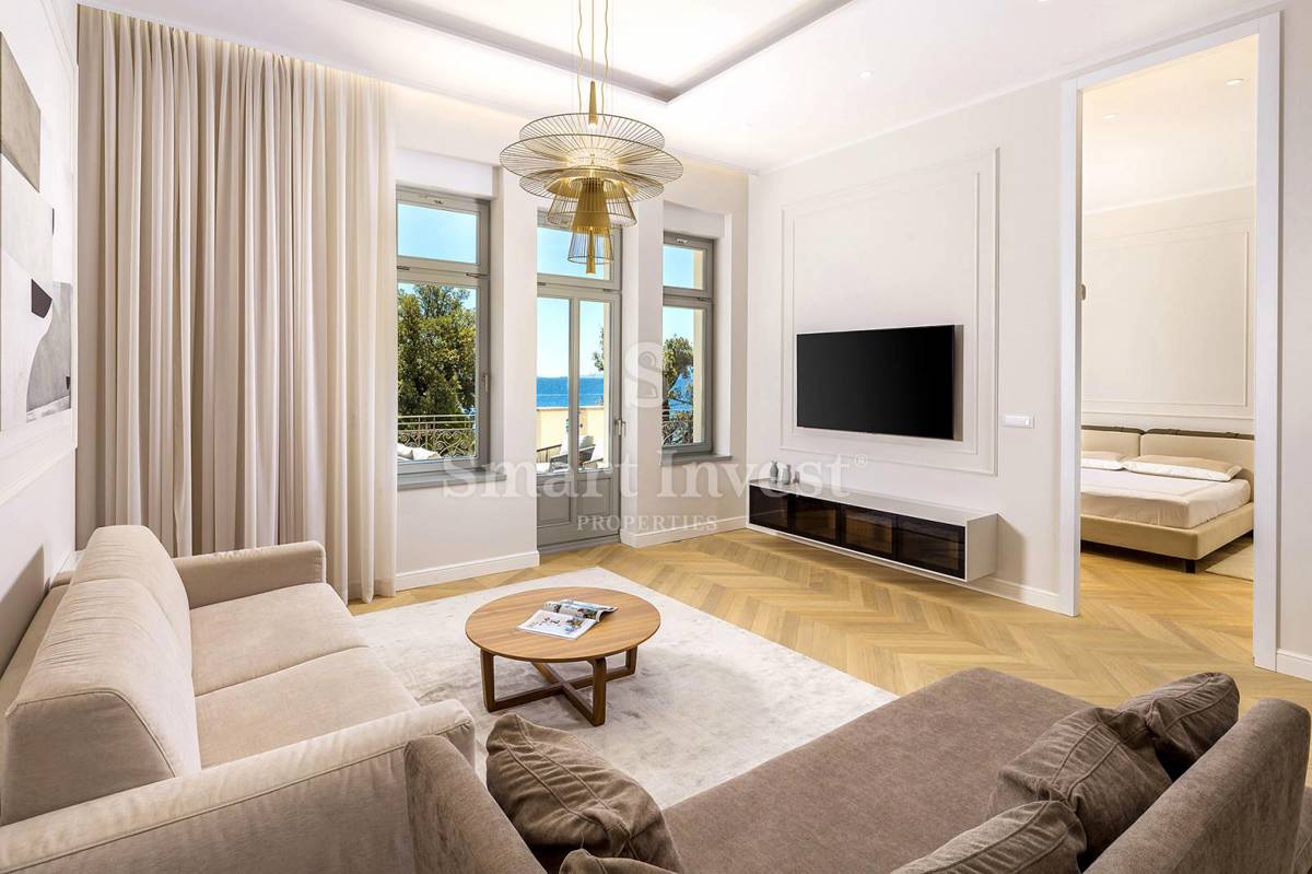 OPATIJA – CENTER, Luksuzno stanovanje ob morju s teraso in pogledom na morje