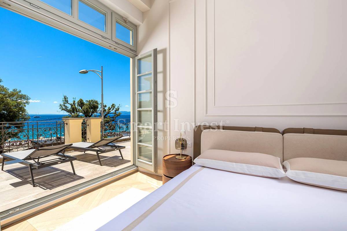 OPATIJA – CENTER, Luksuzno stanovanje ob morju s teraso in pogledom na morje