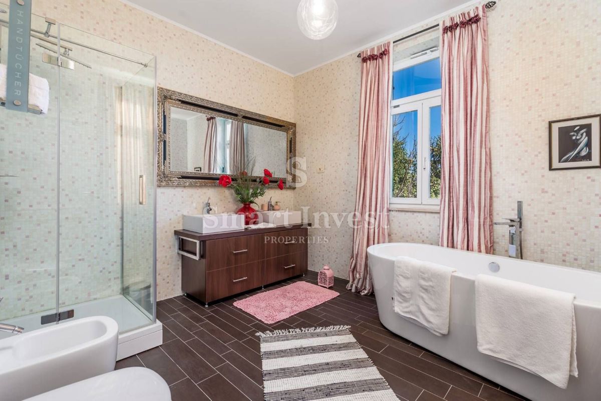 Hiša Opatija, 240m2