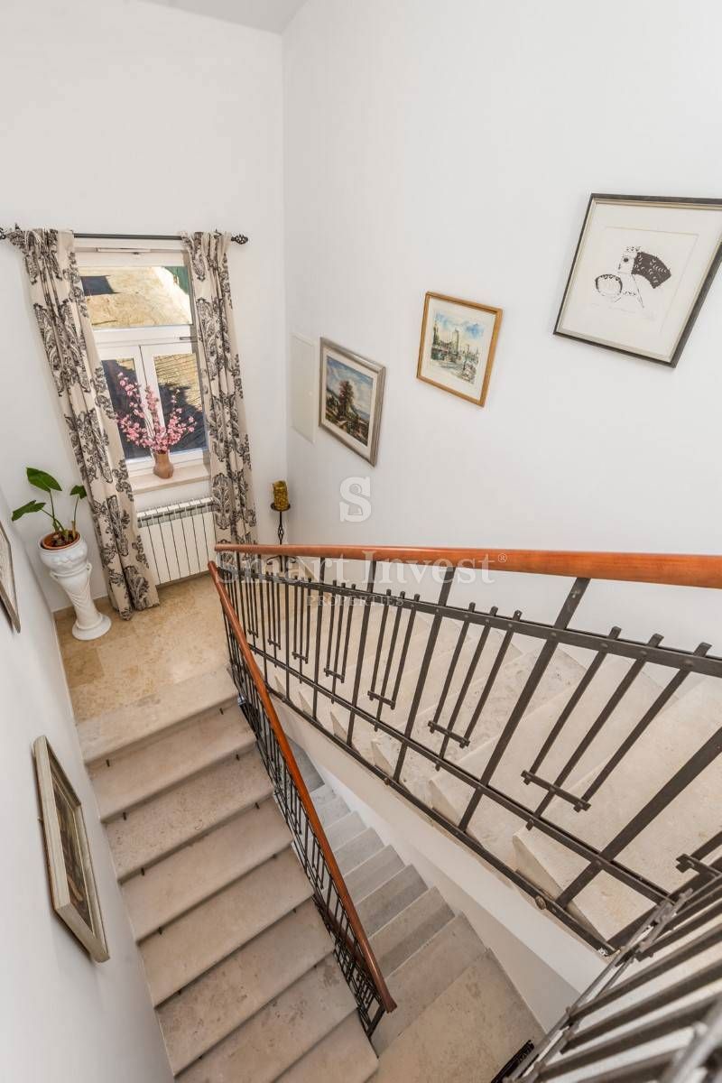 Hiša Opatija, 240m2