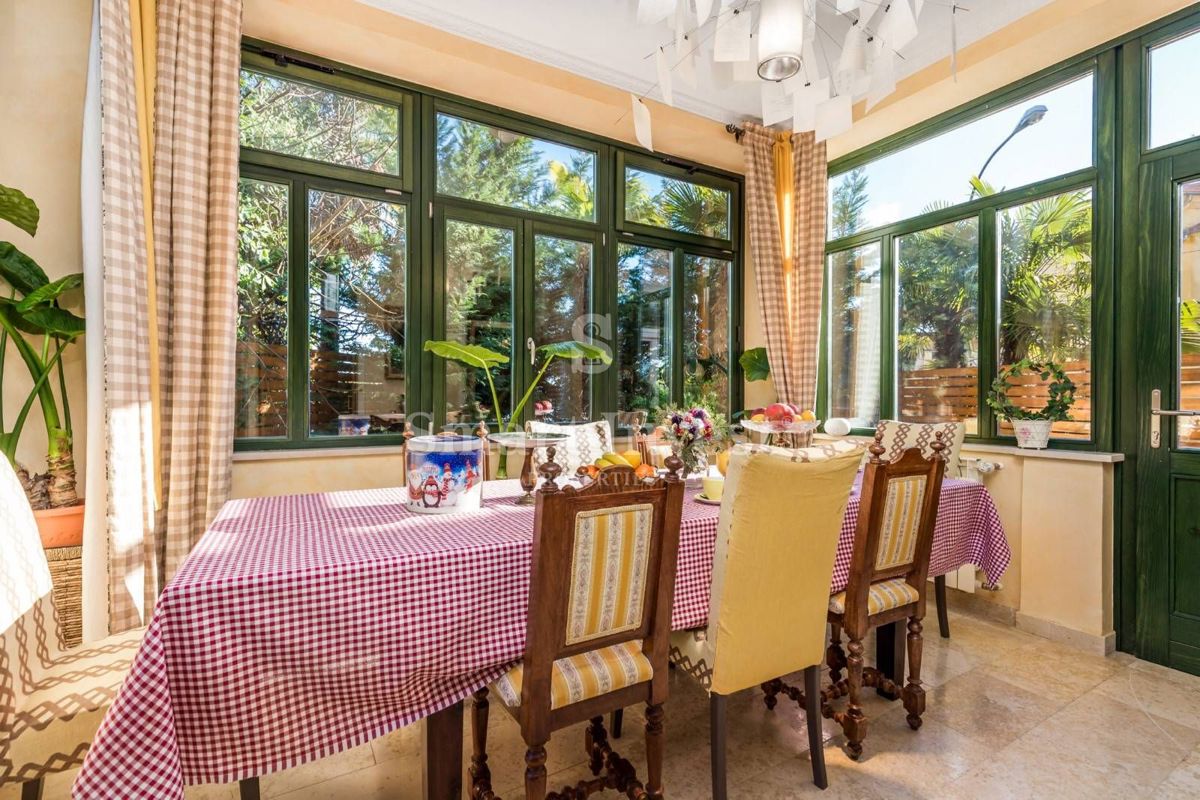 Hiša Opatija, 240m2