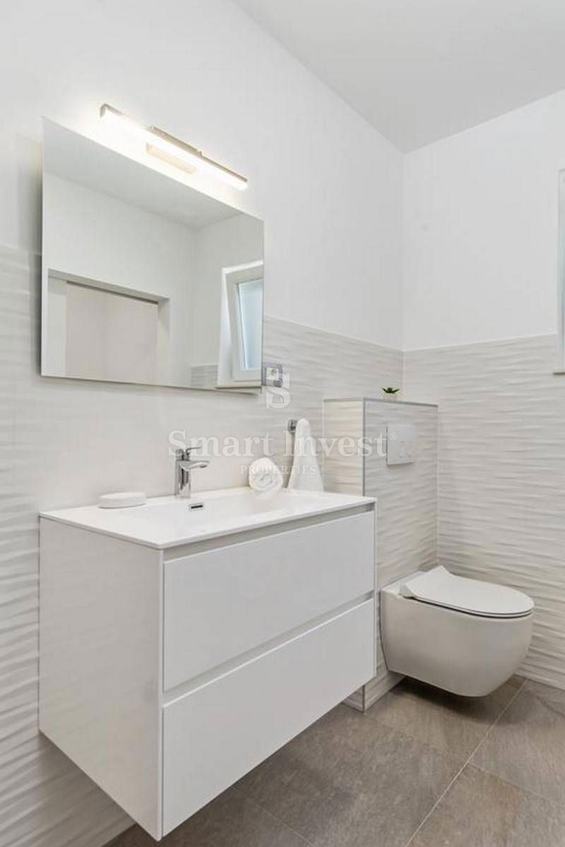 OPATIJA - POBRI, Lepa hiša 200 m2 z bazenom, prodamo