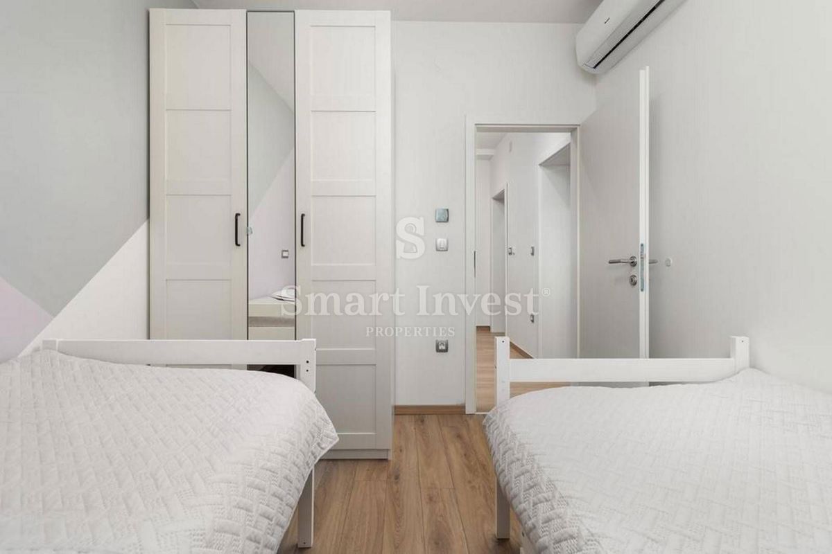 OPATIJA - POBRI, Lepa hiša 200 m2 z bazenom, prodamo