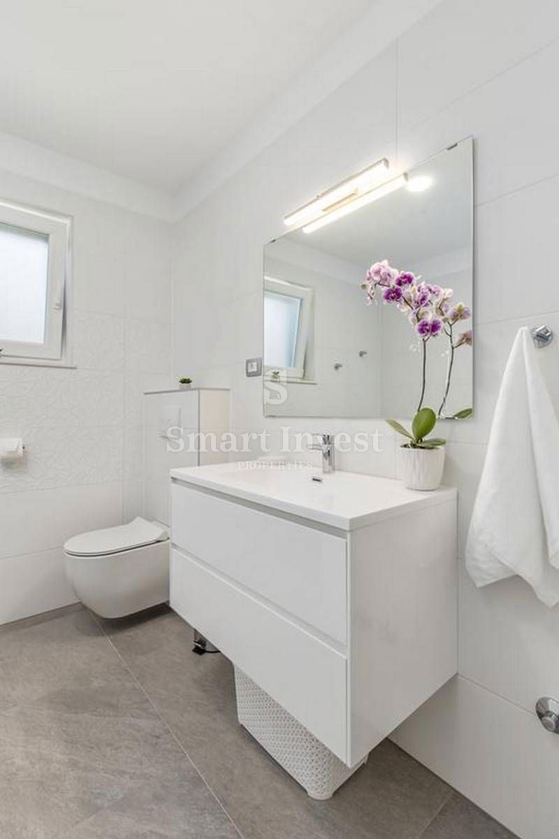 OPATIJA - POBRI, Lepa hiša 200 m2 z bazenom, prodamo