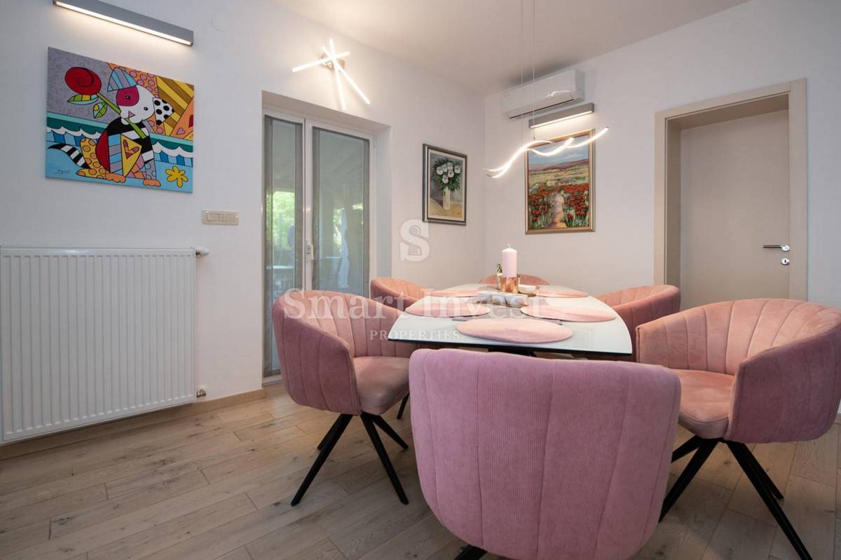 OPATIJA - MATULJI, Samostojna hiša z bazenom in garažo na mirnem mestu, prodamo
