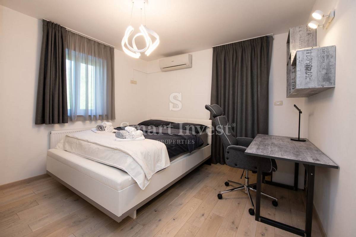OPATIJA - MATULJI, Samostojna hiša z bazenom in garažo na mirnem mestu, prodamo