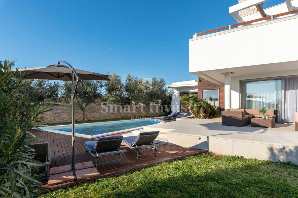 ISTRIA - VODNJAN, Modern 4-bedroom villa opposite Brijuni islands