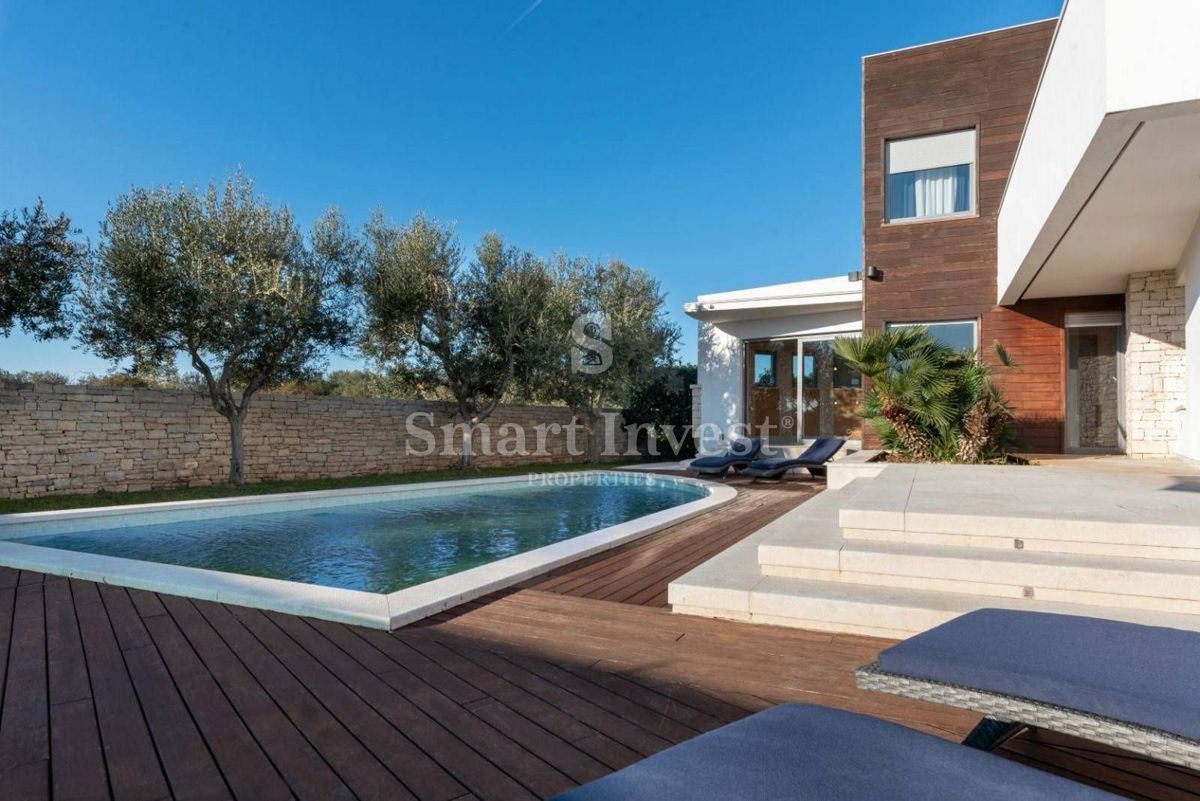 ISTRIA - VODNJAN, Modern 4-bedroom villa opposite Brijuni islands