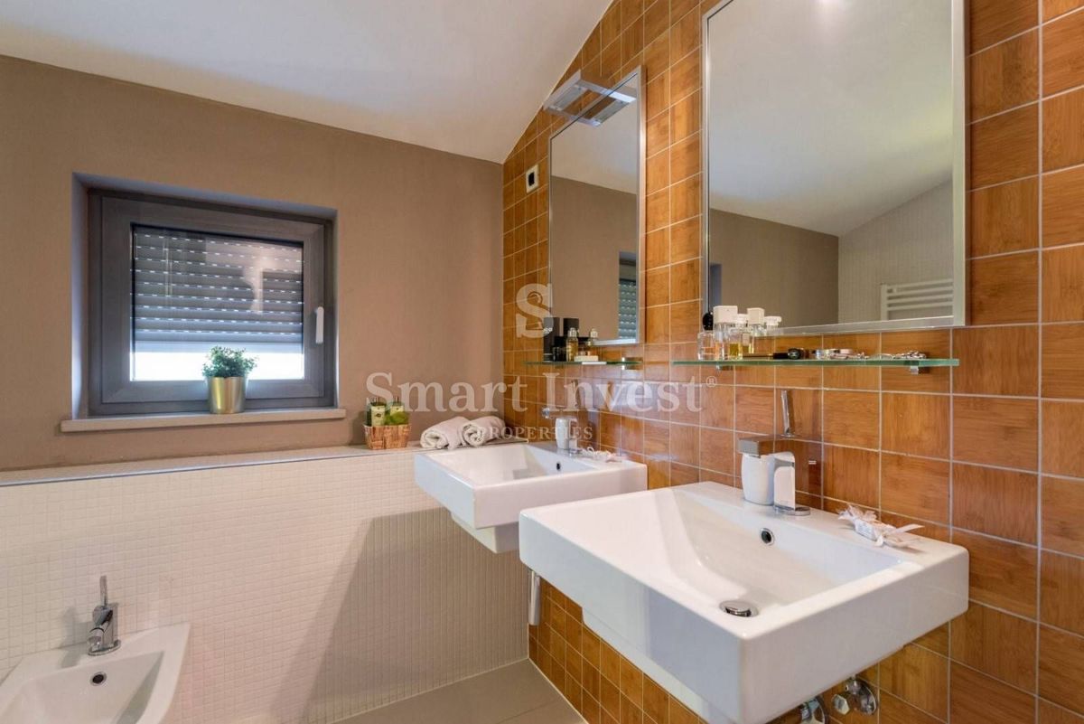 ISTRIA - VODNJAN, Modern 4-bedroom villa opposite Brijuni islands