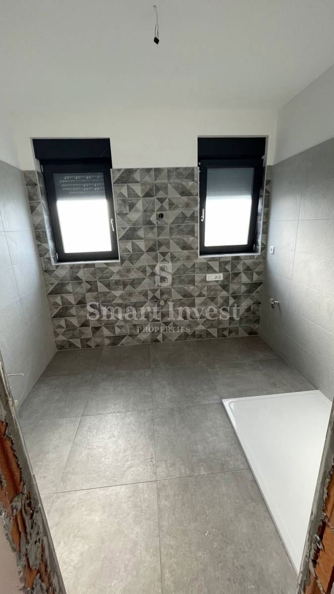 OPATIJA - MATULJI, New 3-bedrooms apartment of 187 m2