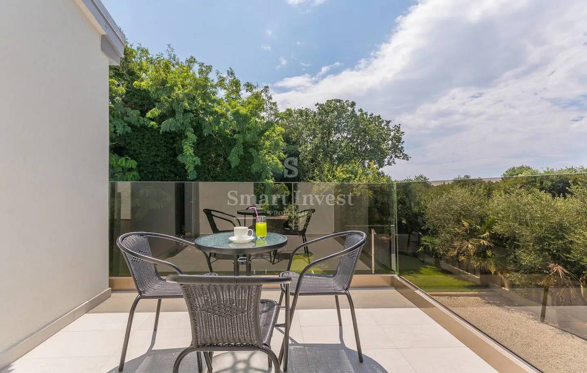 ISTRIA - POREČ, MODERN VILLA with swimming pool, 300m TO THE SEA