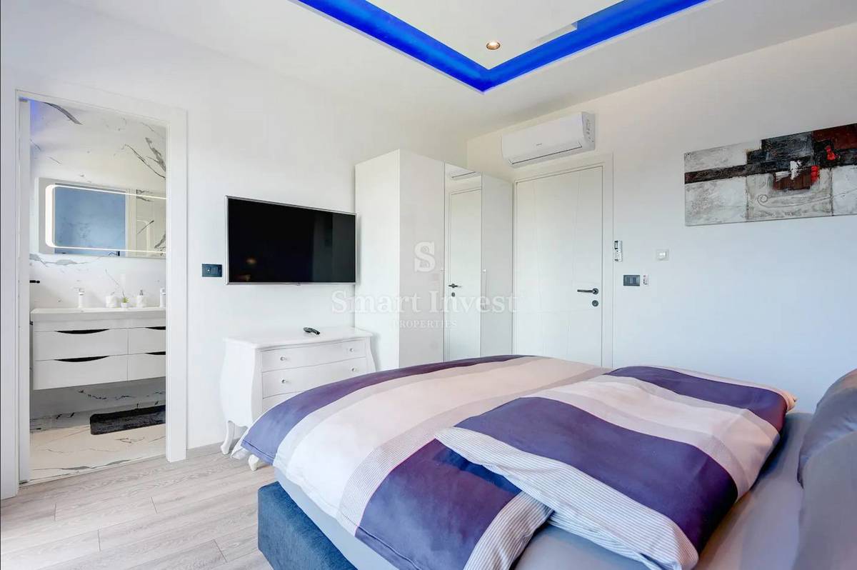 ISTRIA,  PULA - MARČANA, LUXURY VILLA WITH SEA VIEW, 2 km to the sea! 