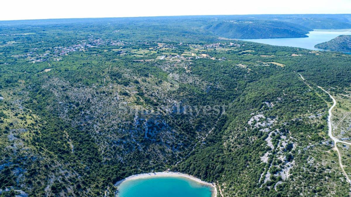 ISTRA - RAKALJ, ČUDOVITA VILA BLIZU MORJA, prodamo