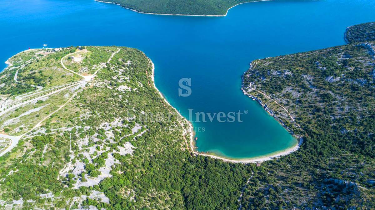 ISTRA - RAKALJ, ČUDOVITA VILA BLIZU MORJA, prodamo
