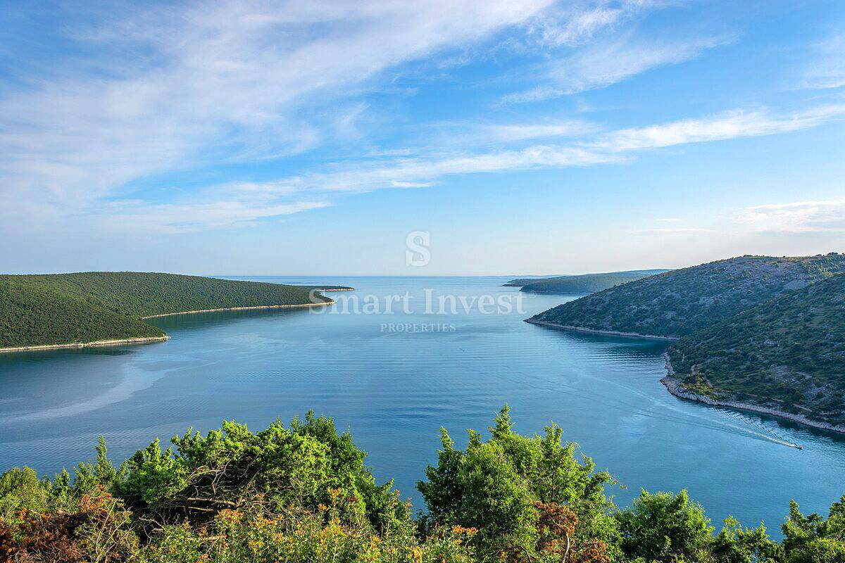 ISTRA - RAKALJ, ČUDOVITA VILA BLIZU MORJA, prodamo