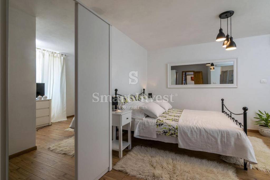 ISTRIA - OPRTALJ, TWO ISTRIAN AUTOCHTHONOUS HOUSES WITH POOLS AND PANORAMIC VIEW