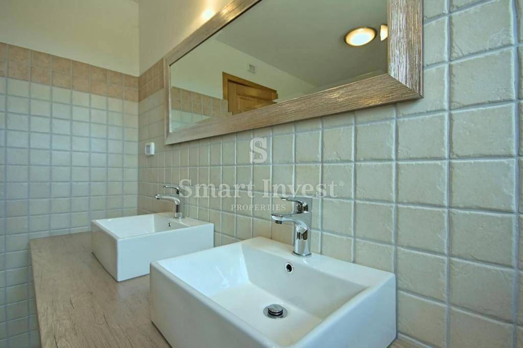 ISTRIA - OPRTALJ, TWO ISTRIAN AUTOCHTHONOUS HOUSES WITH POOLS AND PANORAMIC VIEW