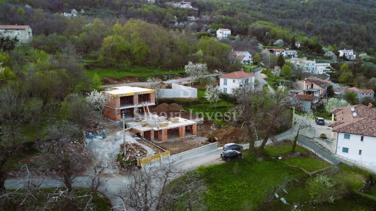 LOVRAN, Hiša 58 m2 s pogledom na morje na mirni lokaciji