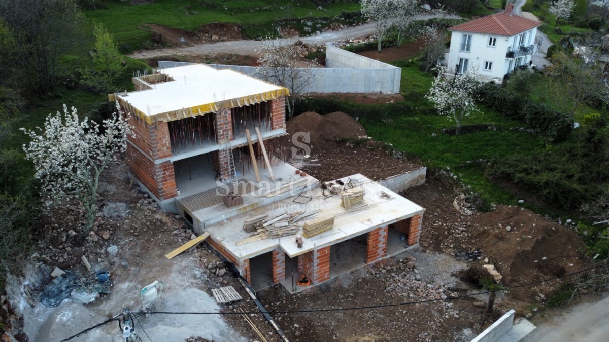 LOVRAN, Hiša 58 m2 s pogledom na morje na mirni lokaciji
