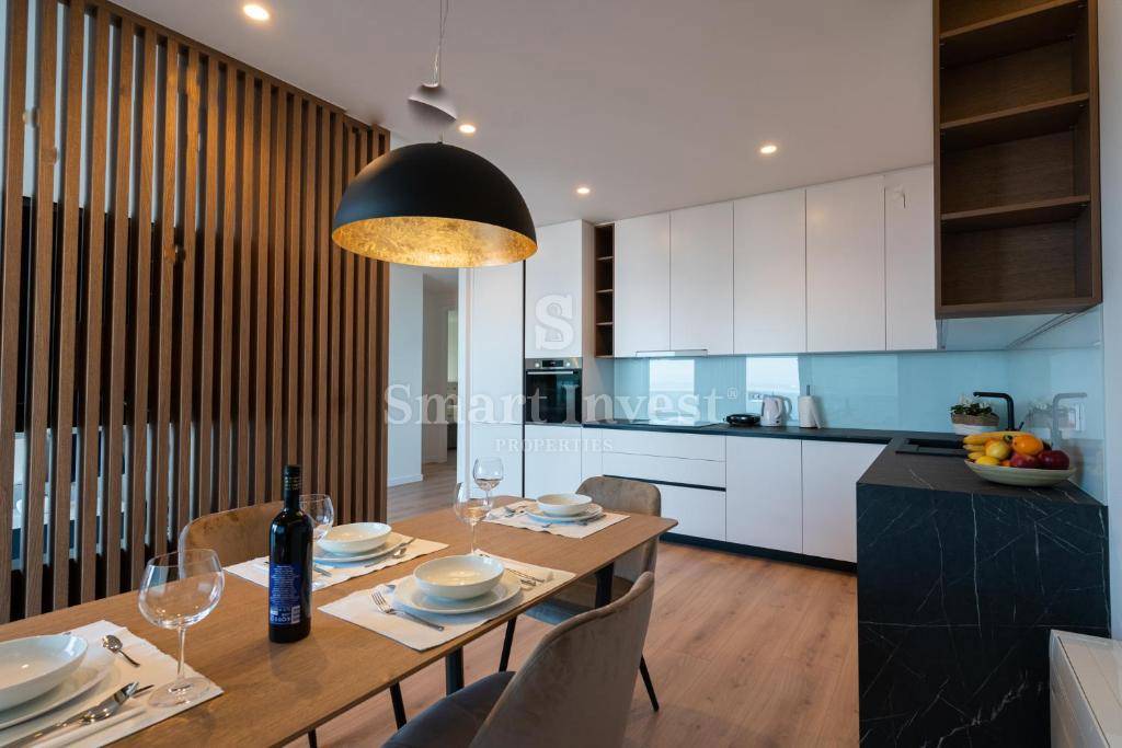OPATIJA, Luxury apartment in a new building with pool and garage
