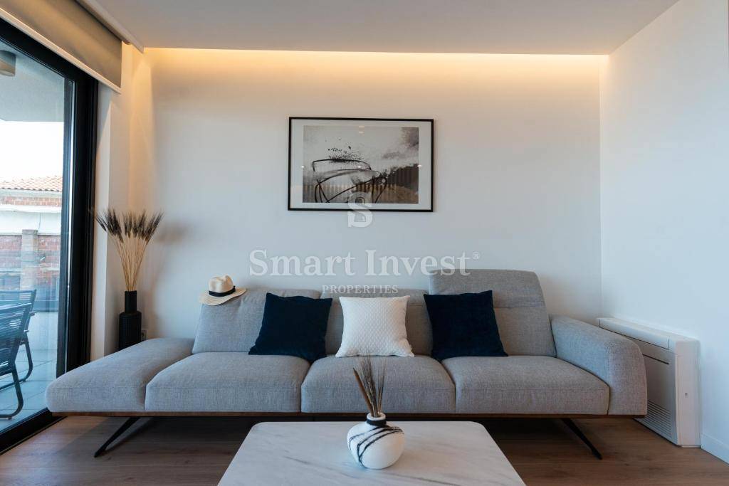 OPATIJA, Luxury apartment in a new building with pool and garage
