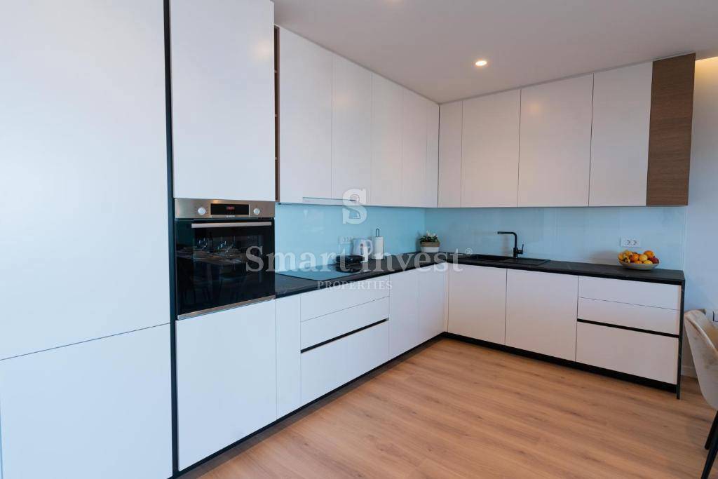 OPATIJA, Luxury apartment in a new building with pool and garage