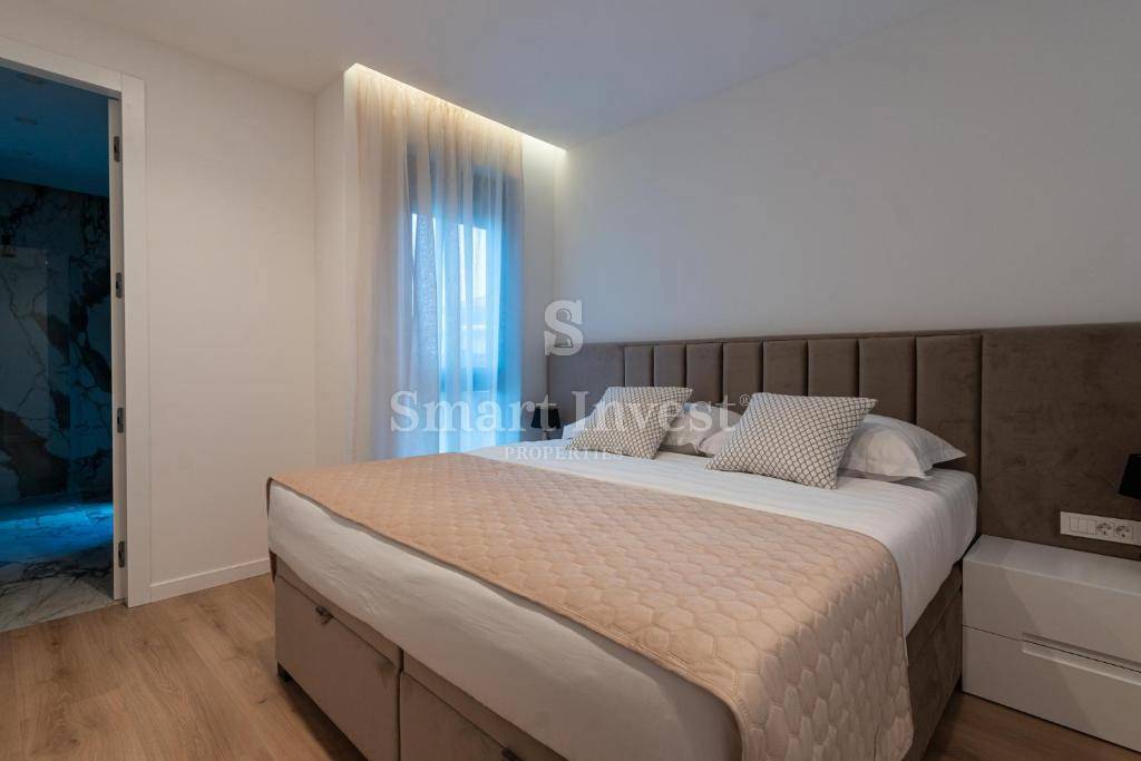 OPATIJA, Luxury apartment in a new building with pool and garage