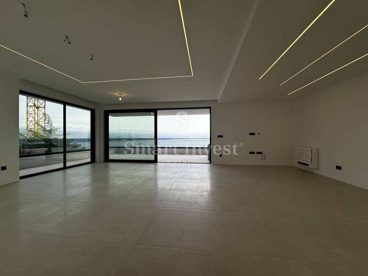 OPATIJA, Luxury 3-bedrooms apartment with sea view and garage 