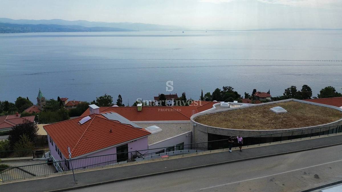 OPATIJA, Luxury 3-bedrooms apartment with sea view and garage 