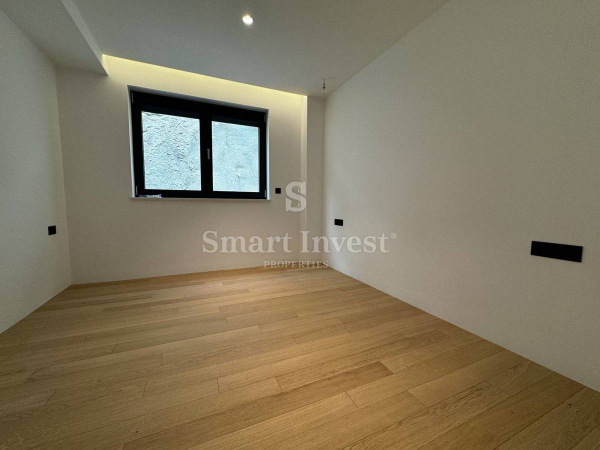 OPATIJA, Luxury 3-bedrooms apartment with sea view and garage 