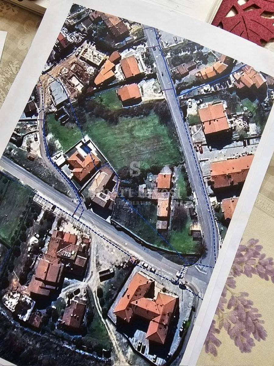 ROVINJ okolica, zazidljivo zemljišče 1350 m2