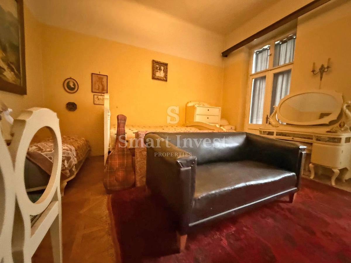 OPATIJA, stanovanje 139 m2 s parkiriščem, v stari vili 50 m do morja!