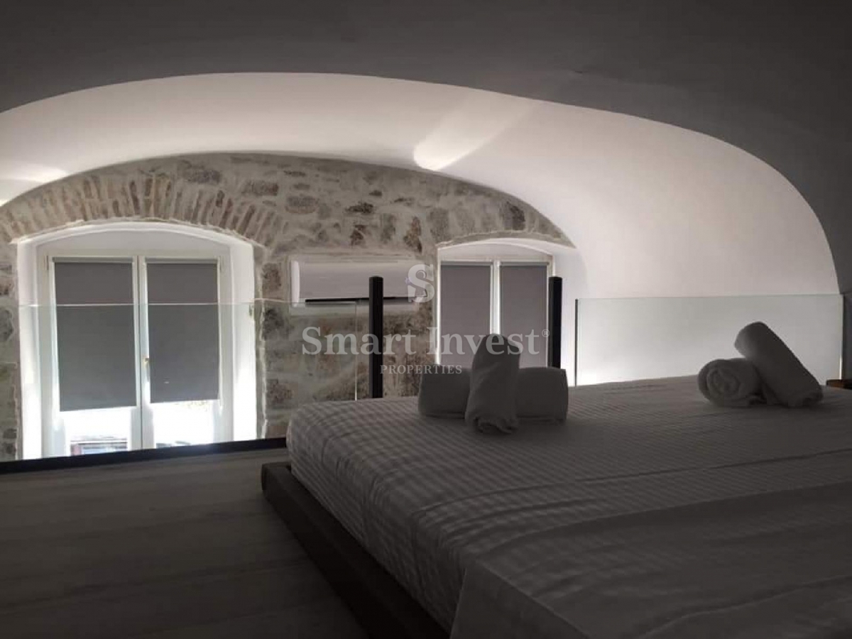 OPATIJA - VOLOSKO, dva apartmaja v vili 50 m od morja