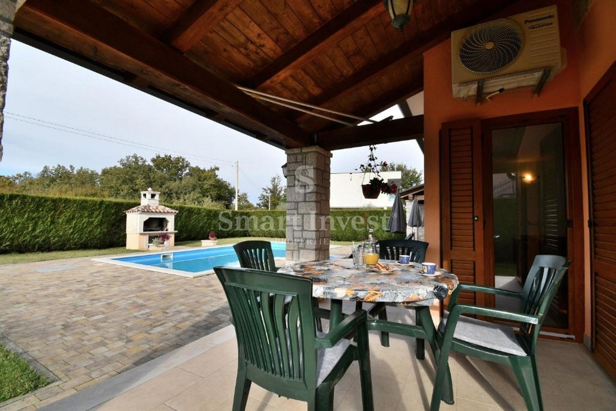 ISTRA - POREČ, hiša s 4 apartmaji in bazenom